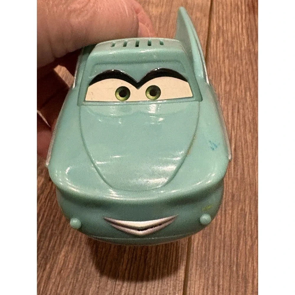 GEOTRAX Disney Pixar Cars Lightning McQueen Sarge Flo No Remote Fisher- Price